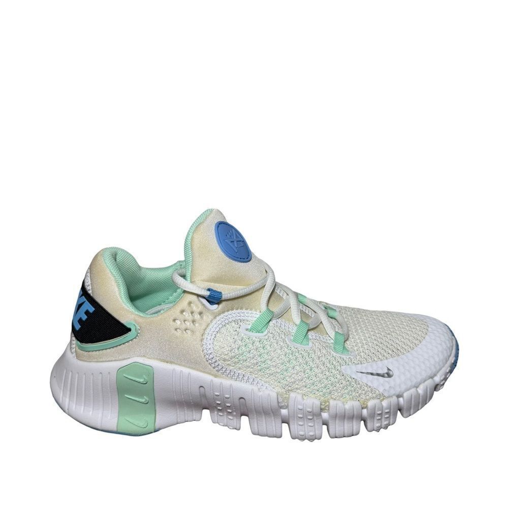 Nike Metcon Cream and Light Green Sneakers size 7.5